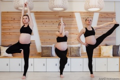 sesión de fotos de profesora de yoga embarazada en Barcelona